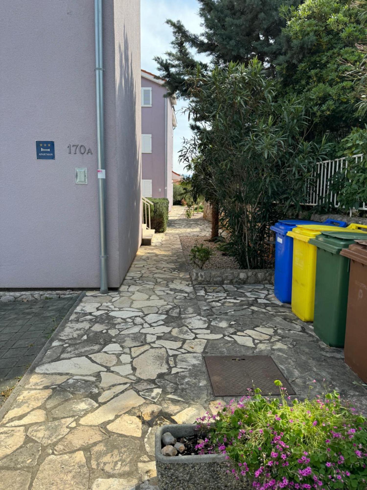 Apartmani Marija Klimno A Exterior foto