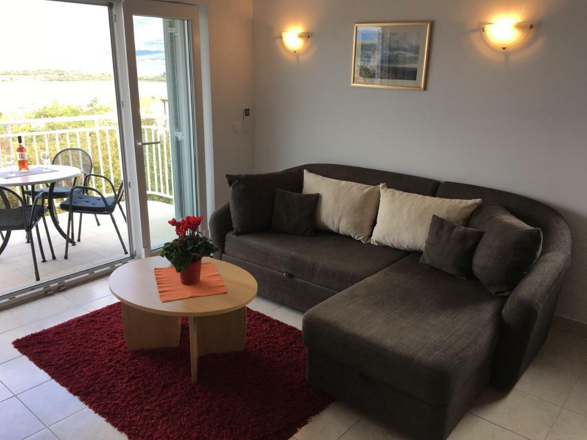 Apartmani Marija Klimno A Exterior foto